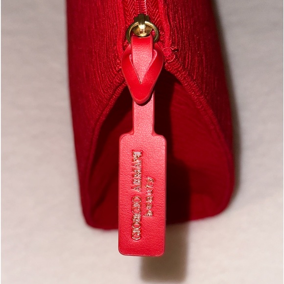 Armani Beauty Red Pouch Set - Picture 8 of 15